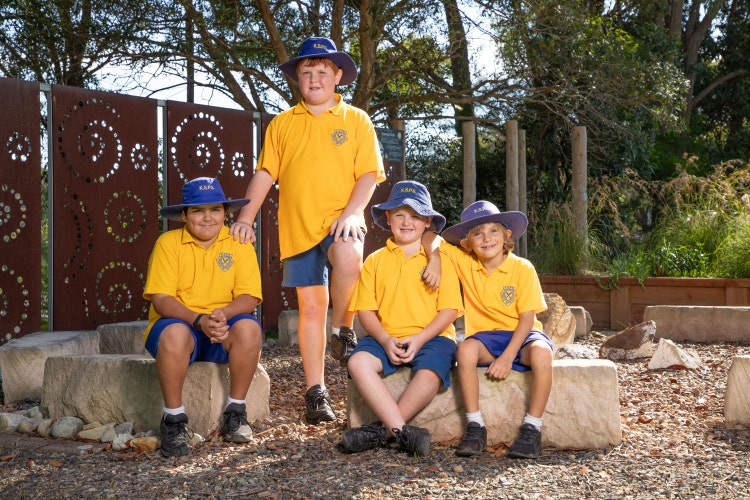 AEC students Yarning circle
